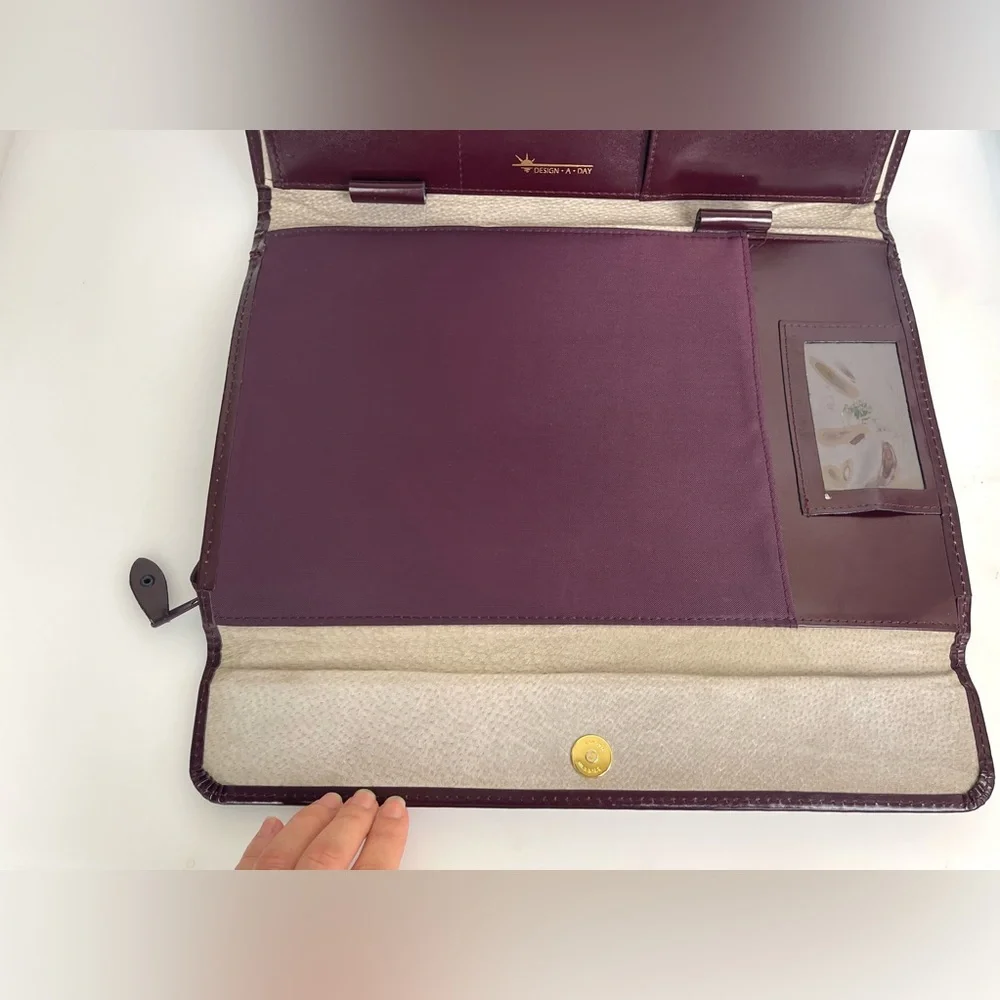 VTG Design A Day Planner Leather Brown Snap LARGE Size 14.5”Lx8.5”W
